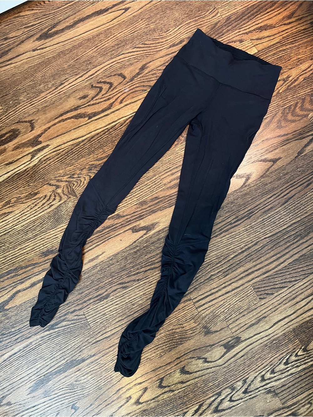 Lulu Lemon black Women’s Ruched Leggings